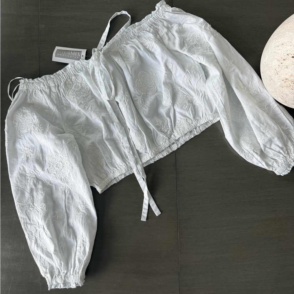 INTERMIX COLD SHOULDER TOP S - Picture 7 of 10